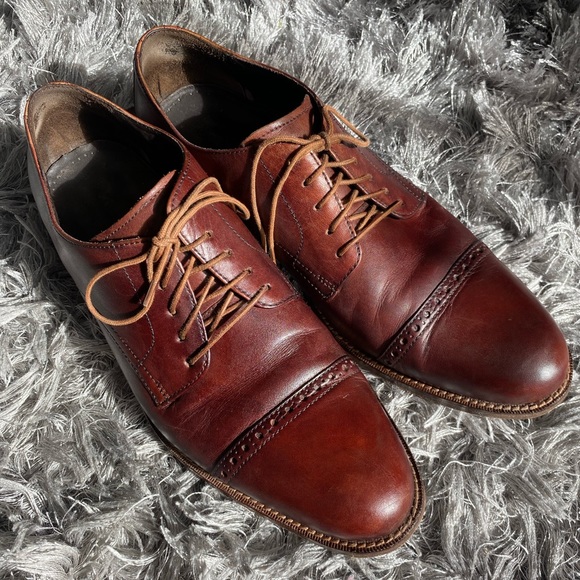 Gently Used Mens Cole Haan Dress Shoe Size 9.5 - Picture 1 of 6